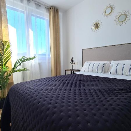 Apartamento Nicores Bidasoa Ирун Екстериор снимка
